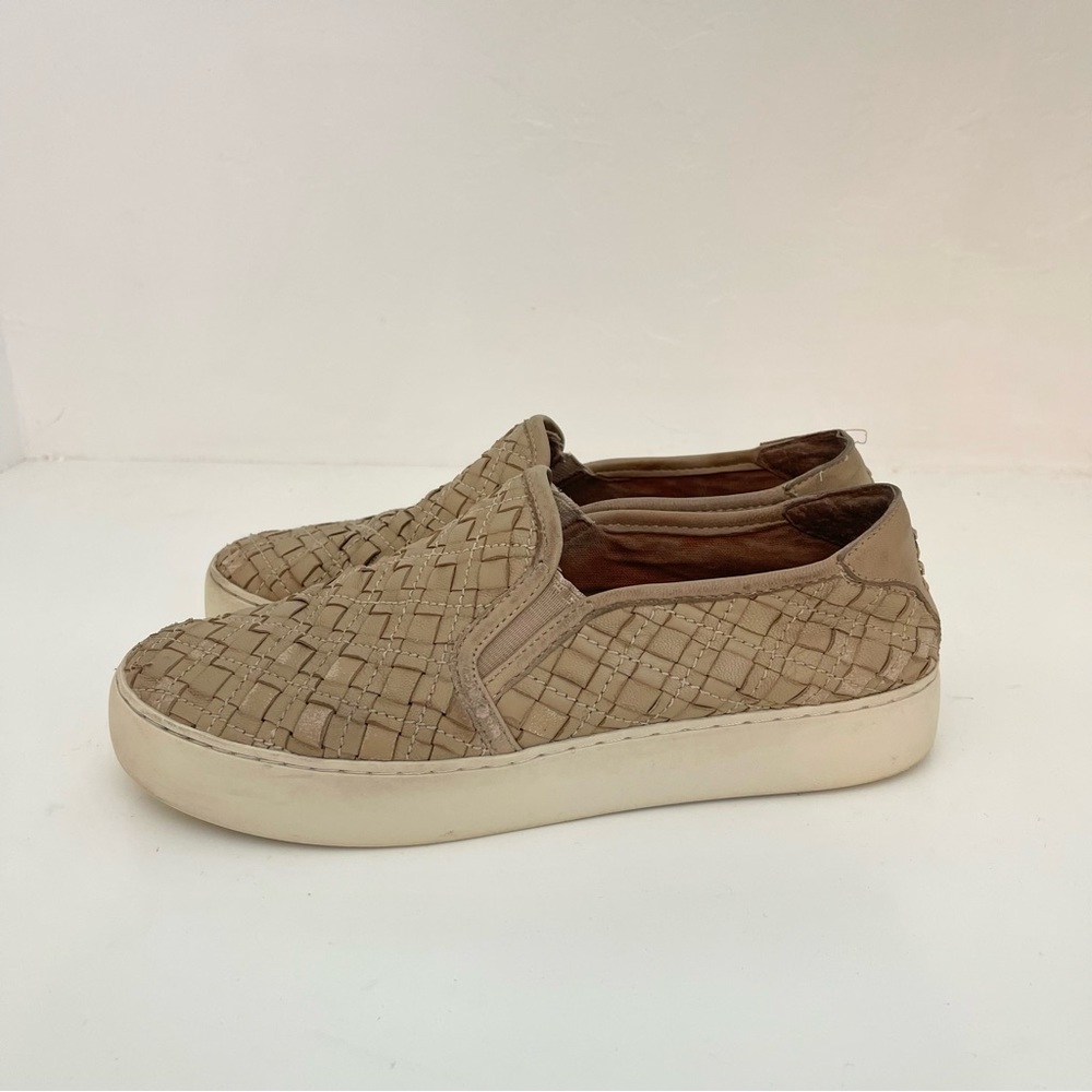 Frye Lena Basketweave Woven Cream Tan Beige Slip On Sneakers or Loafers Size 7.5